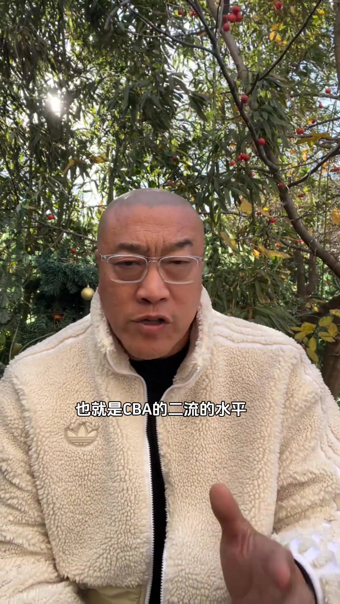 马健：湖人队今天的防守能力，也就是CBA的二流水平！