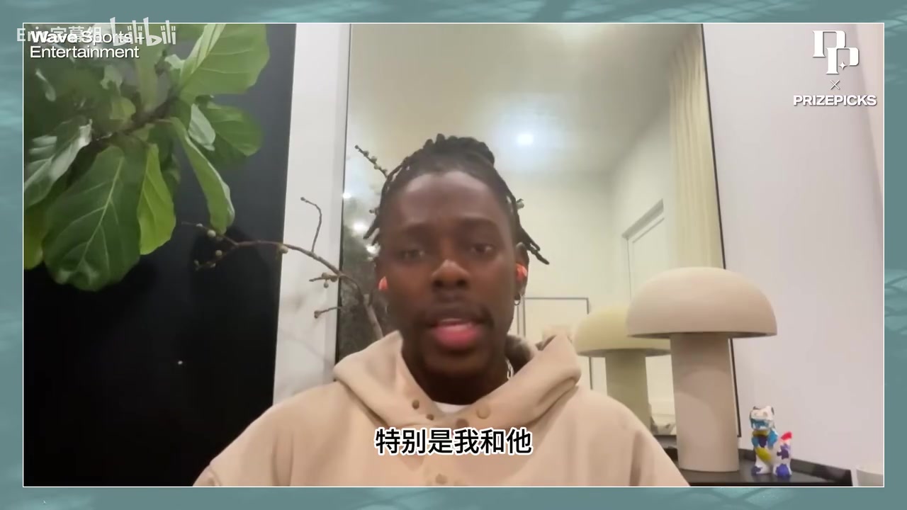 霍乐迪：扬尼斯是我最喜欢的人之一，我在密尔沃基的时间很开心！